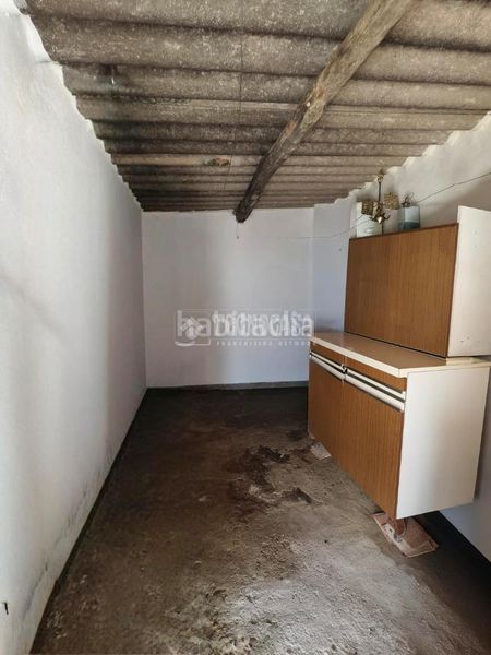 Foto 1e36a138-568d-4bd0-aba6-01ab9c078990. Casa aparellada a Montilla