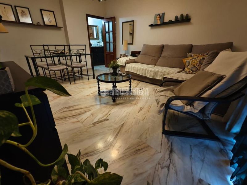 Foto c003e97e-07d8-4eb4-b74d-fd0b82eeb432. Piso  en venta en Montilla