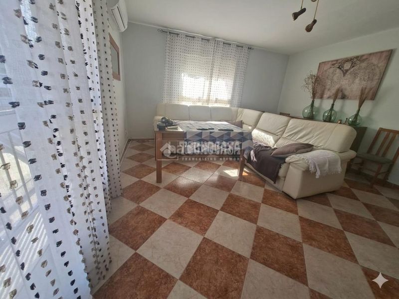 Foto 3c9b1947-ae8e-4108-a15f-6a5bd81a2d44. Pis a Montilla
