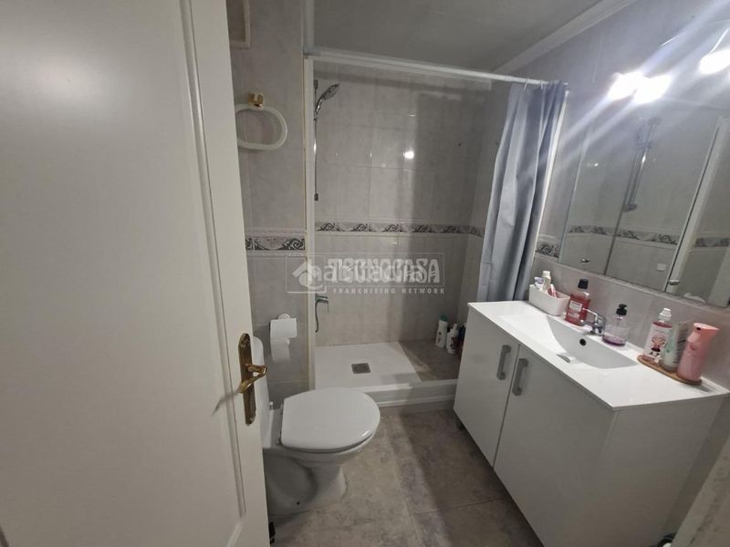 Foto 44b9a136-8795-48ae-a94a-417c8d398234. Pis a Montilla