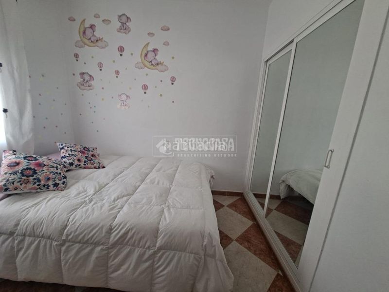 Foto 5c9428c7-533f-4d10-8e7a-8672bdaddd69. Pis a Montilla
