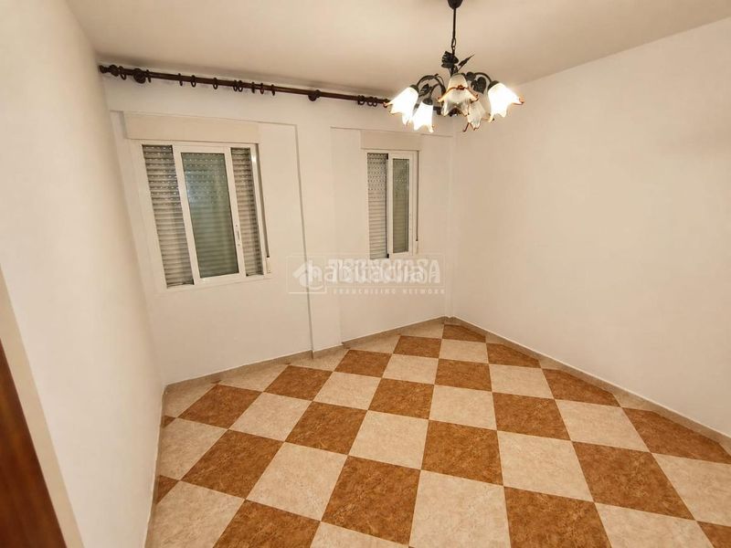 Foto 6073c13c-2f15-4339-bcbc-ceccb44d7663. Pis a Montilla