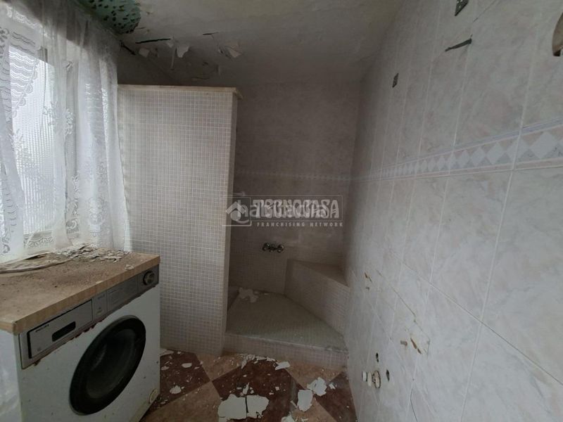 Foto 1211b963-81db-42f0-a252-a00d17c31f0d. Casa a Montilla