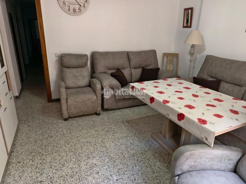 Foto f3ba0566-57a9-4798-9e7d-6b98866dff01. Pis a Montilla
