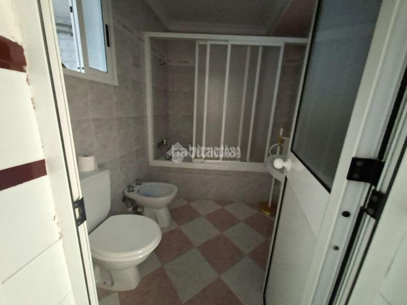Foto 4a263d7a-a4c3-4901-b63d-64f6dd20cff9. Casa a Montilla