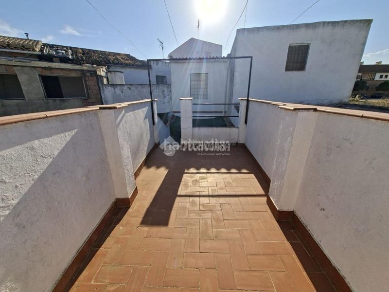 Foto db2860a7-3b3d-4bd3-89be-cb73f7b72b45. Casa a Montilla