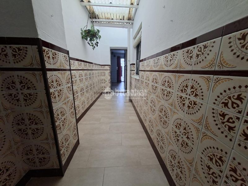 Foto f8680274-33f1-4190-b128-772b3748d135. Casa a Montilla