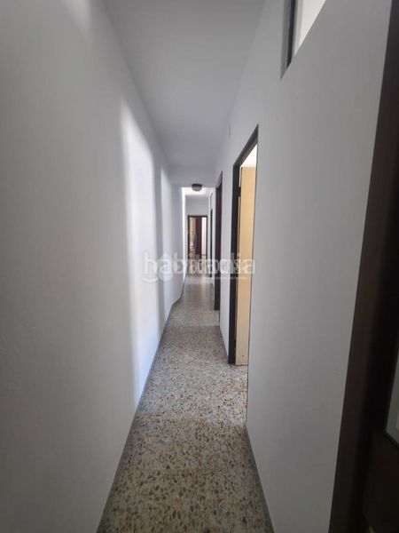 Foto 454a8240-e656-4fe0-9961-f7c9f0783e06. Casa amb aparcament a Montilla