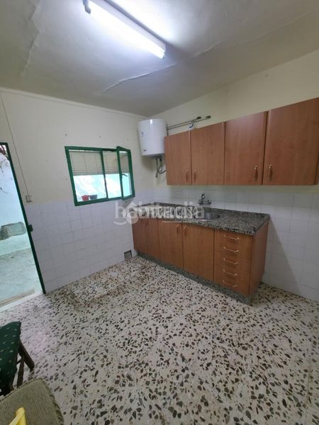 Foto 3f4d9cf9-19d3-4699-ad42-d8aa7d1bd62d. Casa  en venta en Montilla