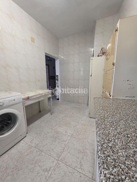 Foto 17c5b807-3cec-4879-bbf2-7e8b874992a3. Casa a Montilla