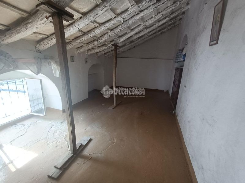 Foto 83ced912-a748-4e1c-b8f8-6f51be74af74. Casa a Montilla