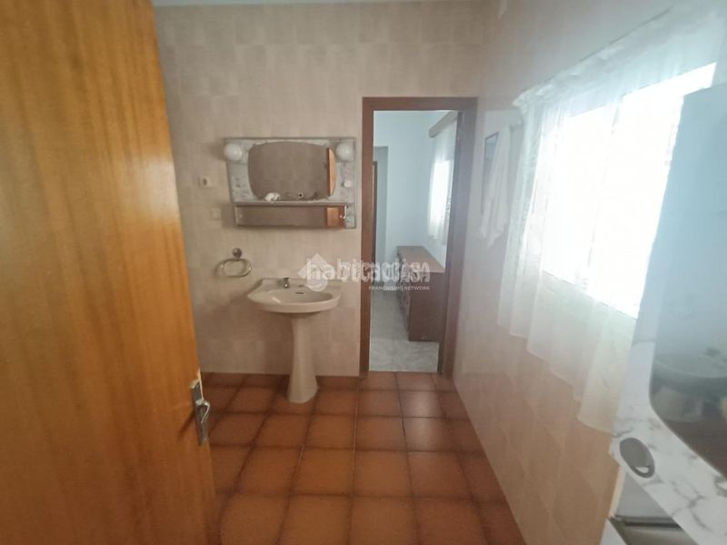 Foto f55b6808-7d64-417c-9eb9-b72e1b94536b. Casa a Montilla