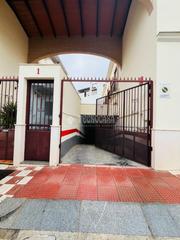 Aparcament cotxe a Montilla. Boxplaza de garaje en venta en montilla