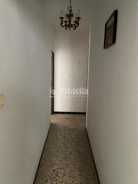 Foto 069075c6-31a7-42e4-a3e9-a4721bb50cba. Casa pareada casa en venta en Centro Utrera