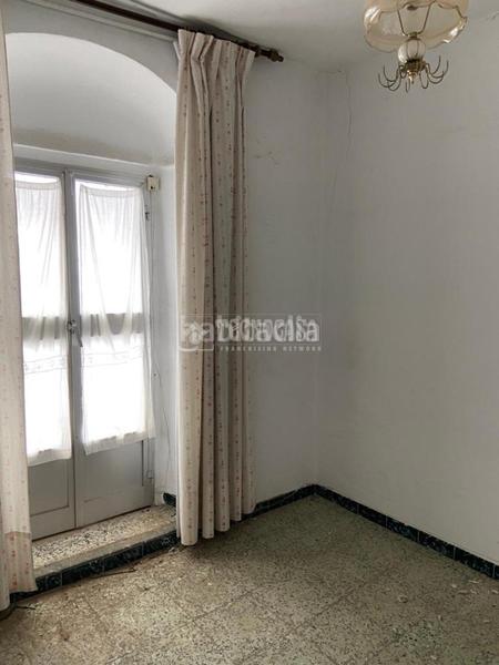Foto 15034d44-f0b5-4969-a4af-ebdc0224aee5. Casa pareada casa en venta en Centro Utrera