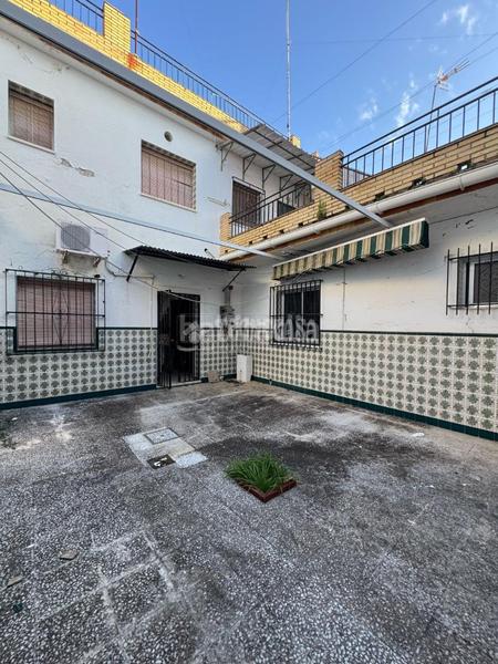 Foto f595c9a1-86f8-4027-8957-b8814e3f8724. Casa  en venta en Las Torres - Constelaciones Utrera