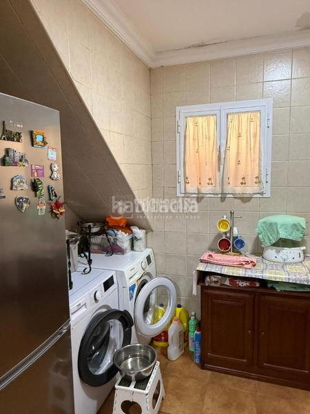 Foto f08c5042-ff2f-472c-b6a0-5ef290f21e01. Maison jumelée dans Torre Cruz - Los Molinos Utrera