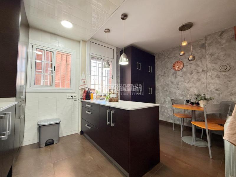 Foto 322abd43-e5b2-4403-8020-2f404e34ea7e. Casa pareada casa en venta en Marianao Sant Boi de Llobregat