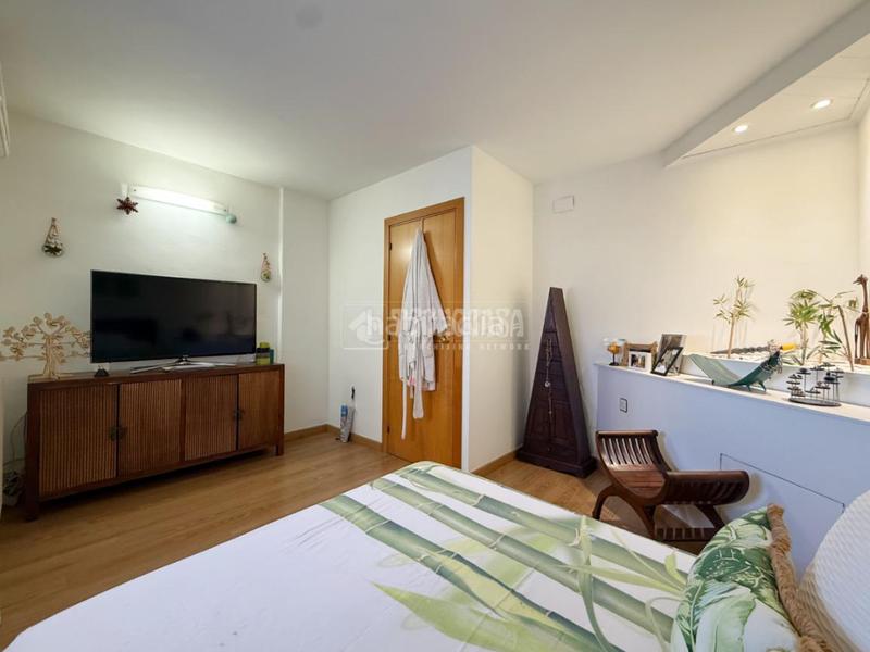 Foto e4060e37-c129-474a-861c-7f88db513583. Casa pareada casa en venta en Marianao Sant Boi de Llobregat