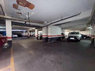 Parking coche en Marianao. Boxplaza de garaje en venta en sant boi de llobregat