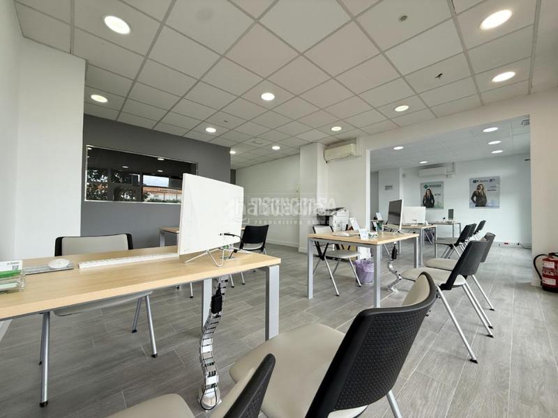 Foto 0878fb52-4ff8-4d87-8fe8-cc0180fb44fe. Geschäftsraum in Marianao Sant Boi de Llobregat