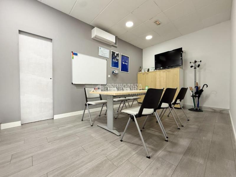 Foto 143b8293-e554-4741-8c49-ed156e56b3d0. Geschäftsraum in Marianao Sant Boi de Llobregat