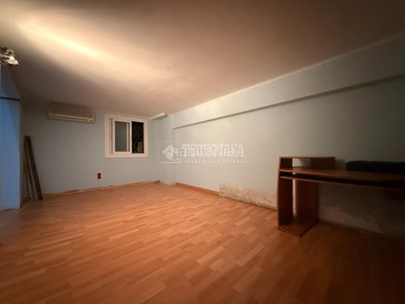 Foto 47ebd42a-e251-440e-84c8-10709f29d267. Geschäftsraum in Marianao Sant Boi de Llobregat