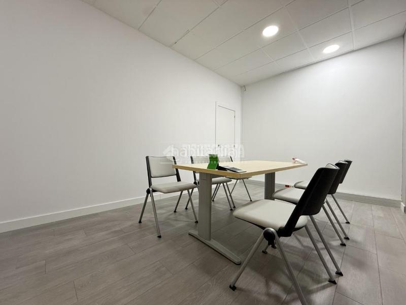 Foto 70229b4a-5f38-4c6b-b9a9-b554abeb885a. Geschäftsraum in Marianao Sant Boi de Llobregat