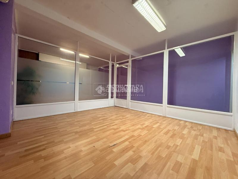 Foto ee27ffe8-fc2b-41c6-8f01-06c724150d45. Geschäftsraum in Marianao Sant Boi de Llobregat