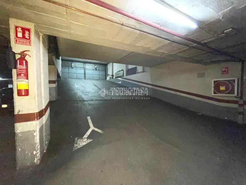 Foto a802d52a-a504-4a2a-a14e-848796185e7c. Autoparkplatz in Marianao Sant Boi de Llobregat