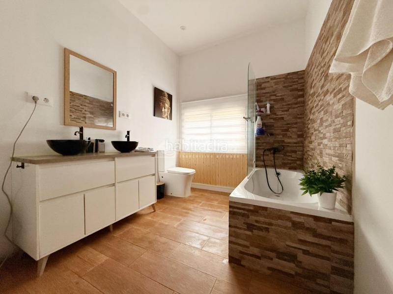 Foto 0c734b81-869a-40e1-b460-11e33eb68bbf. Casa con parcheggio in Cervelló