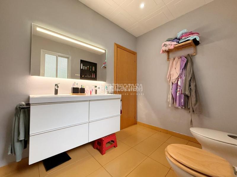 Foto 2667c657-4df5-4377-a914-7b1835bf1aa6. Casa con parcheggio in Cervelló