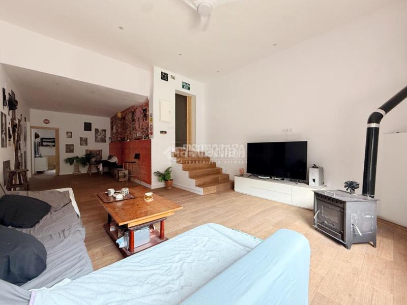 Foto 4e082ff8-6131-48e5-8ae2-5a3360395c63. Casa con parcheggio in Cervelló