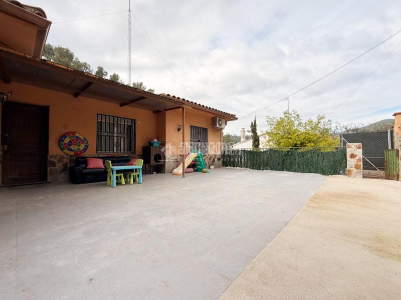 Foto 93e74123-81c4-4ad3-863f-967a26c605af. Casa con parcheggio in Cervelló