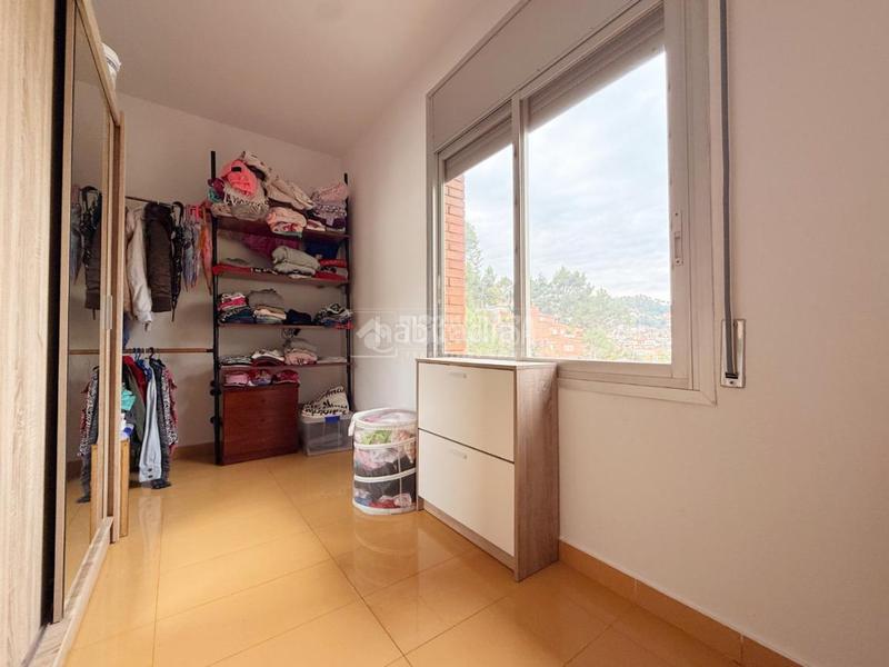 Foto f25cfccf-f4e1-4c2e-9213-1c7324e2d43e. Casa con parcheggio in Cervelló