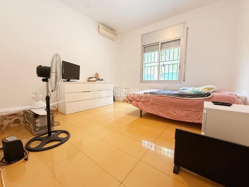 Foto f7260bca-6b27-4c4e-9875-6e3483307651. Casa con parcheggio in Cervelló