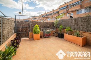 Casa bifamiliare in Marianao. Casa en venta en sant boi de llobregat