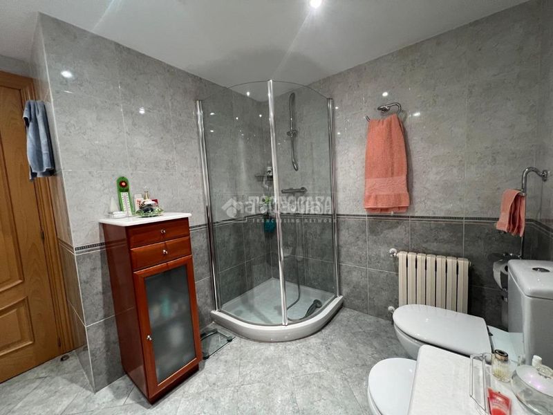 Foto 3dec2918-bb79-4786-b50c-96721619352a. Pis amb calefacció aparcament a Las Delicias Zaragoza