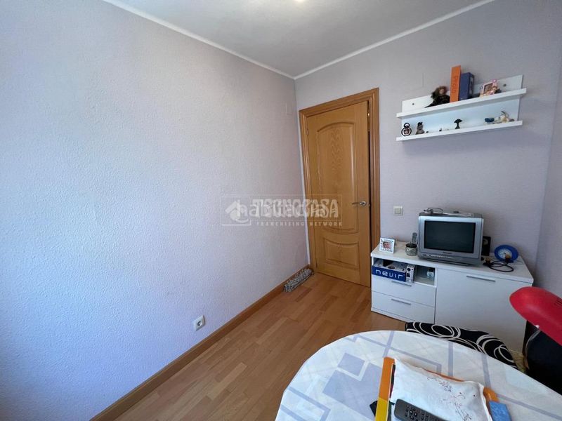 Foto 7f81e752-6499-42d3-8168-4b14f69ba1fd. Pis amb calefacció aparcament a Las Delicias Zaragoza