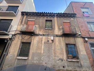 Édifice à Las Delicias. Edificio en venta en zaragoza