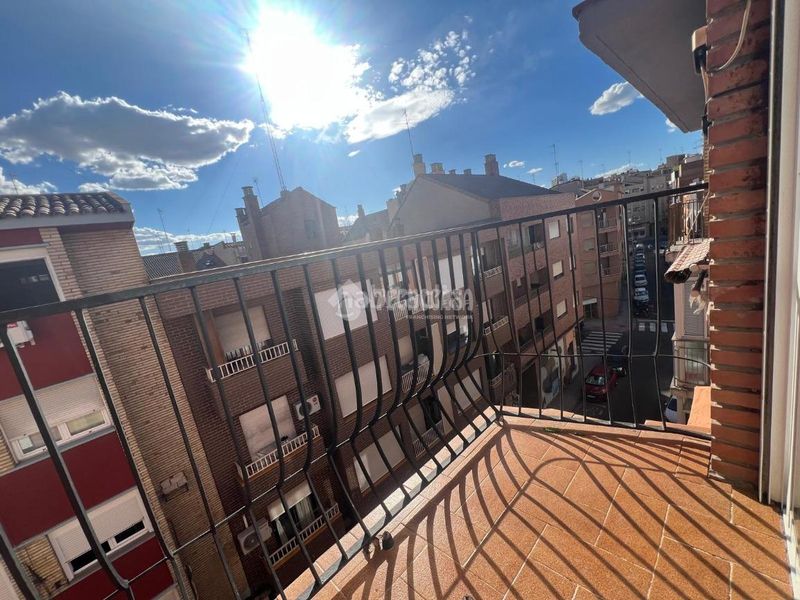 Foto 6bbf3322-2ce4-4e79-9dd9-47f589406d7a. Pis a Las Delicias Zaragoza