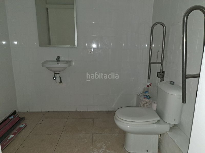 Foto 0d195d2f-e05f-4e22-8ba0-43b8cd9eee01. Local comercial a La Serreta Rubí