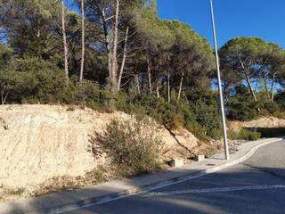 Terreno residencial en Castellnou-Can Mir-Can Solà. Terreno