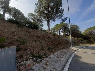 Residential Plot in Castellnou-Can Mir-Can Solà. Terreno