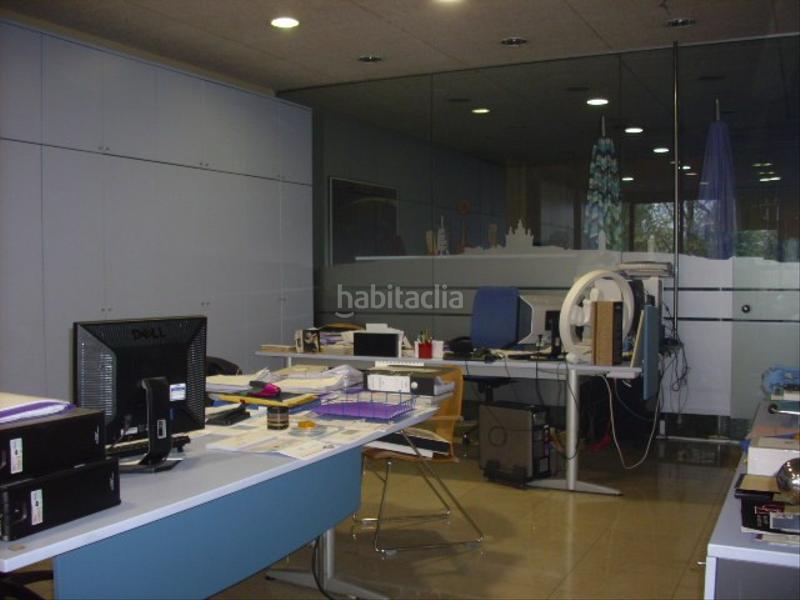 Foto ad5239b0-049f-4481-8ea2-fbbc9d4c203f. Oficina despacho en Zona Industrial Rubí