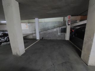 Aparcament cotxe a Centre