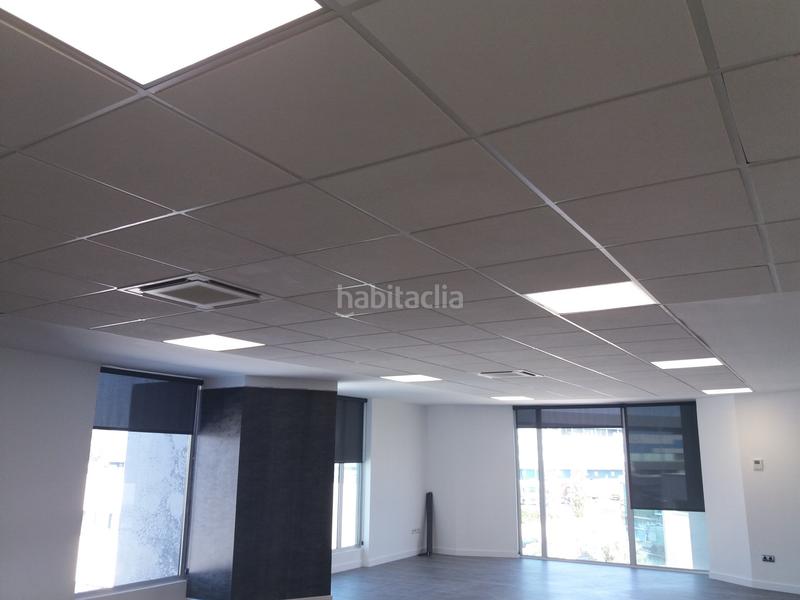 Foto 998481a3-67e8-44b9-ab4f-b966b352b880. Rent office space in Zona Nord Rubí