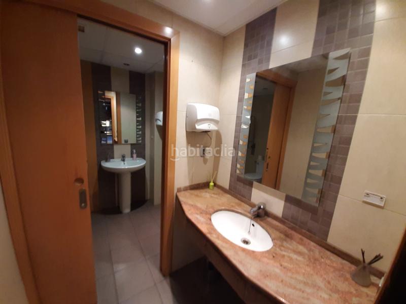 Foto f22fb6b6-9b0d-4e24-87e3-512f4473292a. Capannone industriale in Zona Industrial Rubí