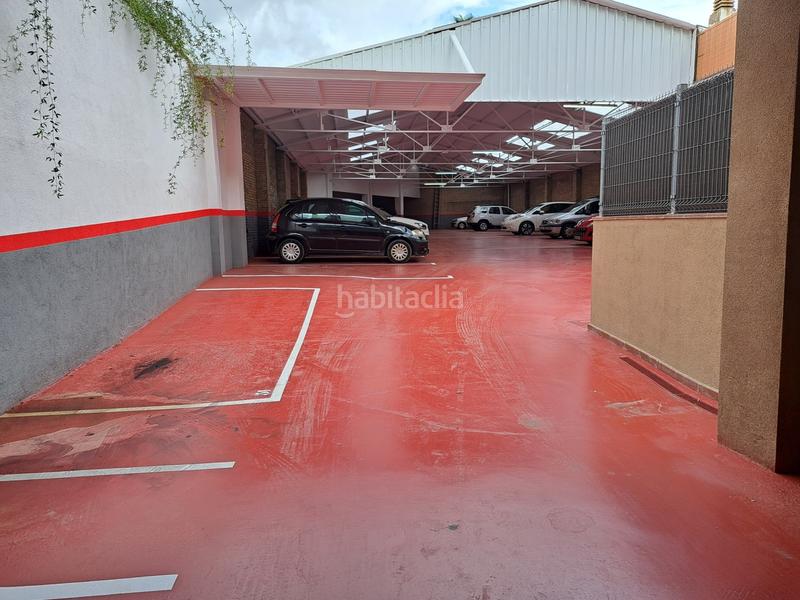 Foto cc0a89c9-e3e2-4a8b-8157-76f3ef56d34f. Parking coche aparcamiento en Centre Rubí