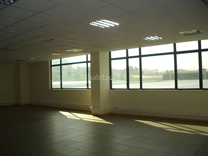 Foto e7f8b722-ee3f-45d1-bd94-c73d4ede1fc1. Alquiler oficina en Zona Nord Rubí